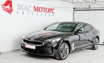 Kia Stinger Черный